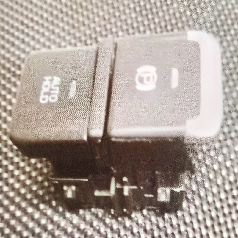 喷漆镭雕及组装